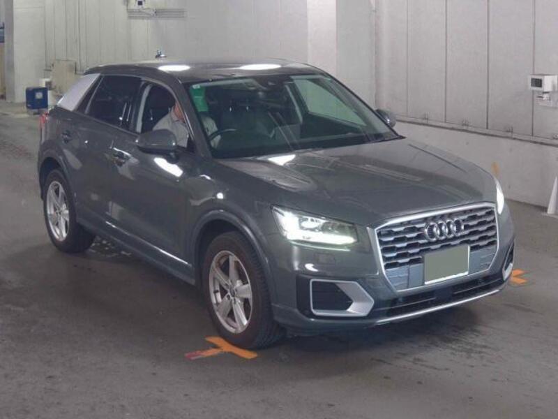 AUDI Q2