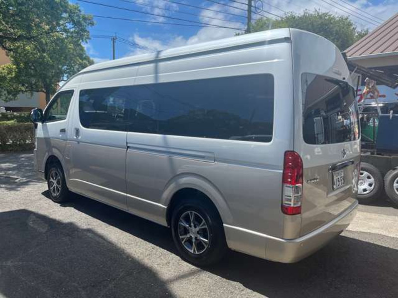 HIACE