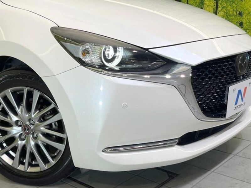 MAZDA2