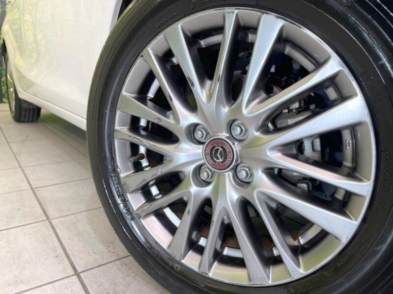 MAZDA2