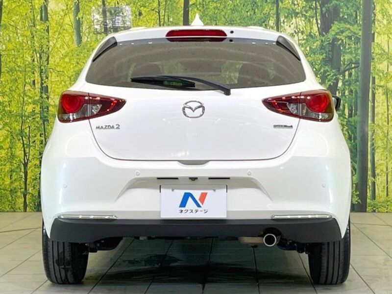 MAZDA2