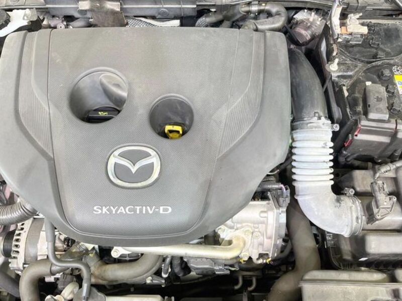 MAZDA2