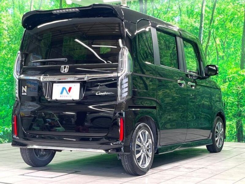 N BOX CUSTOM