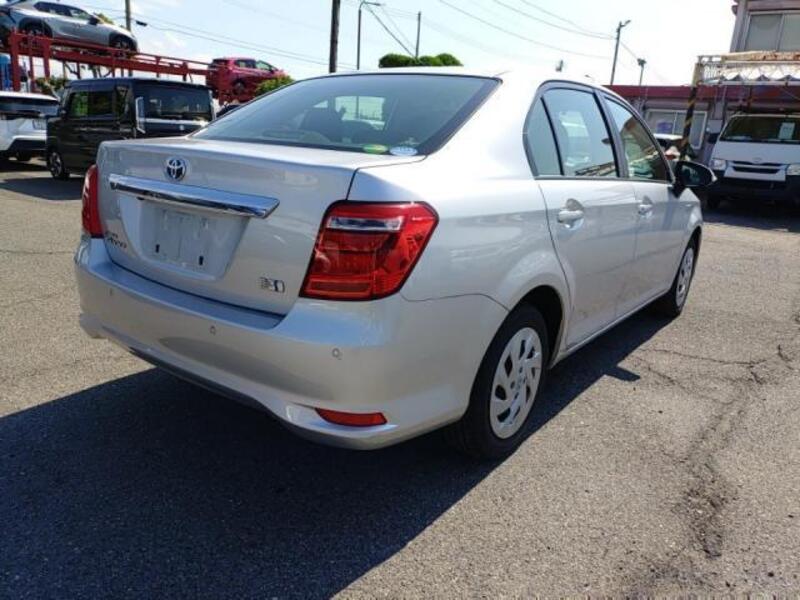 COROLLA AXIO