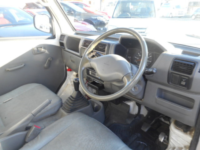 MINICAB TRUCK