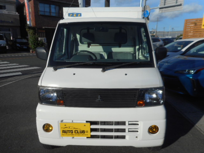 MINICAB TRUCK