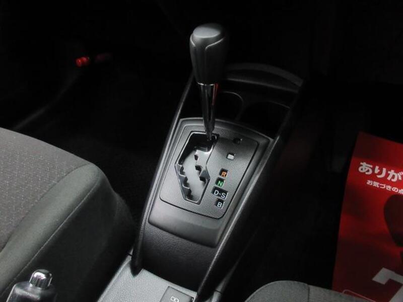 COROLLA AXIO