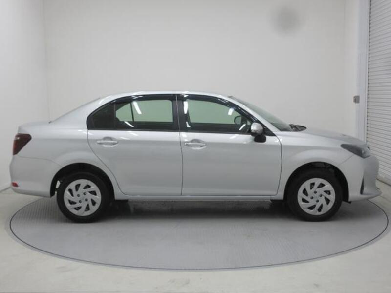 COROLLA AXIO