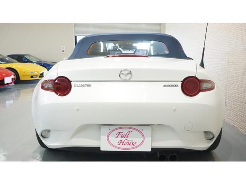 ROADSTER