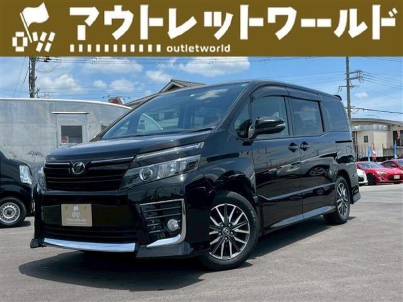 TOYOTA VOXY