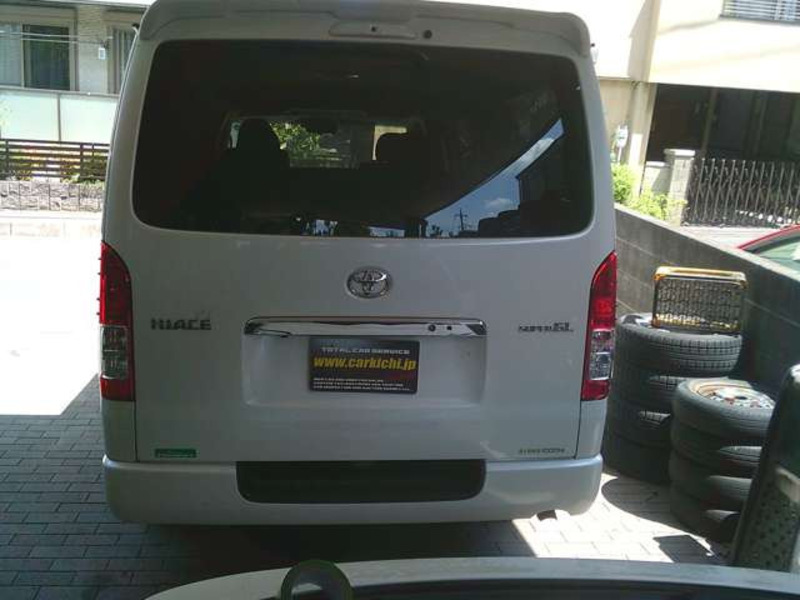 HIACE VAN