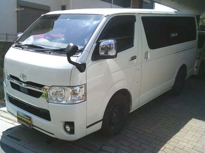 HIACE VAN