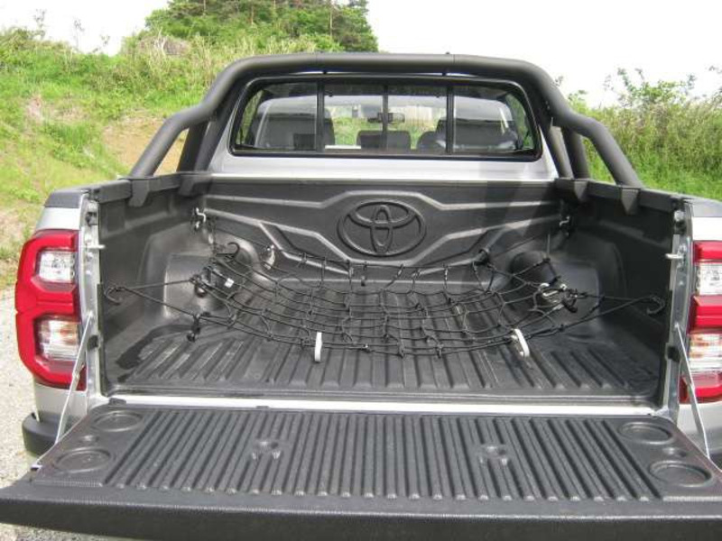 HILUX