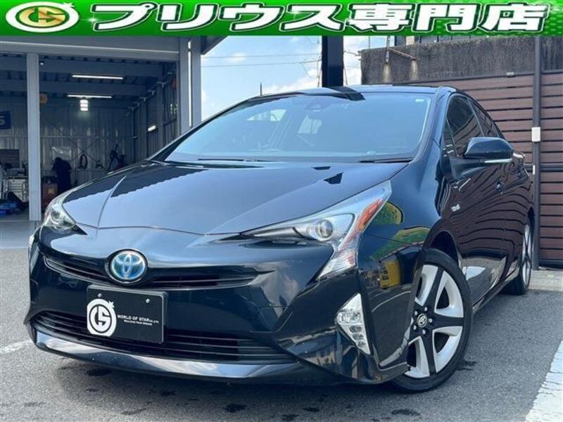 TOYOTA PRIUS