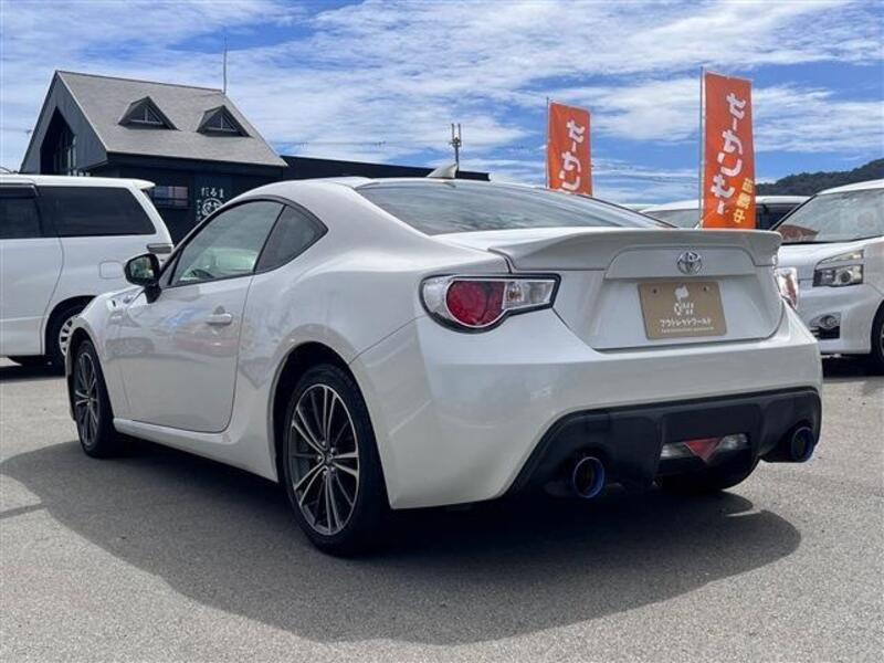 86