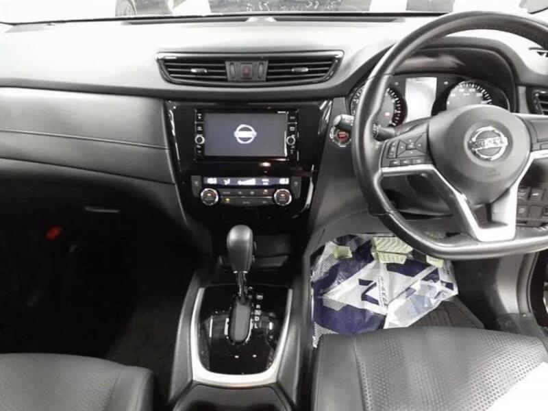 X-TRAIL