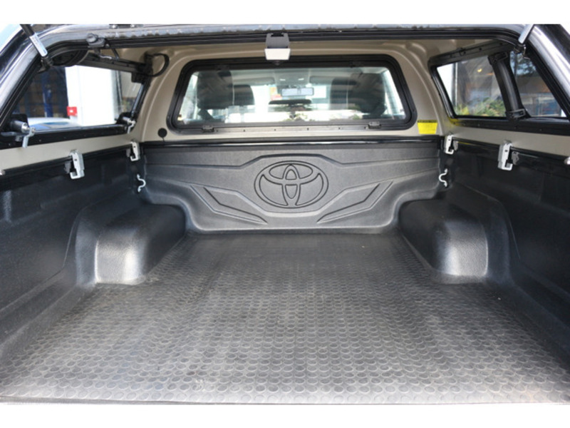 HILUX