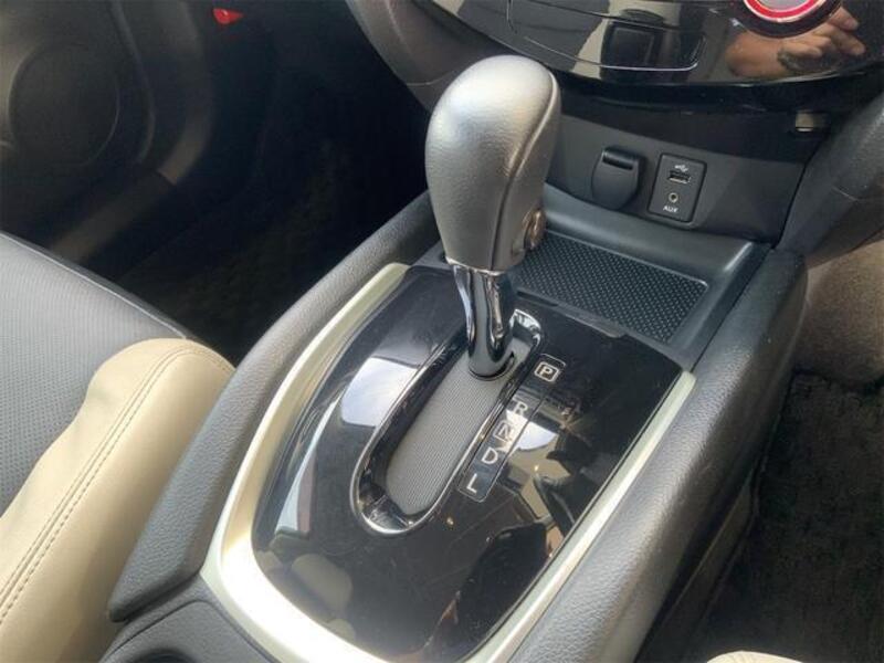 X-TRAIL