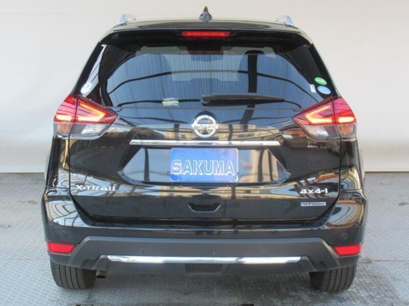 X-TRAIL