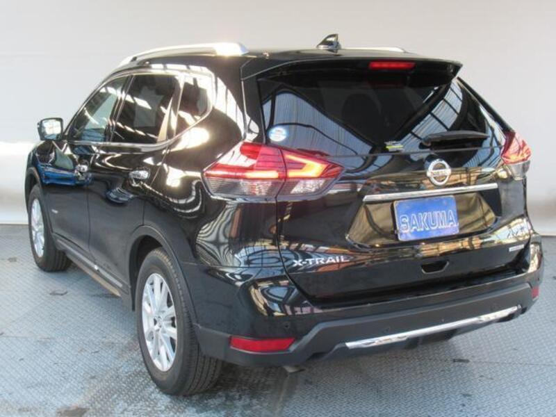 X-TRAIL