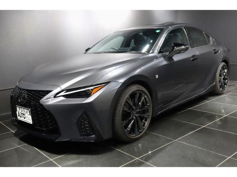 LEXUS IS
