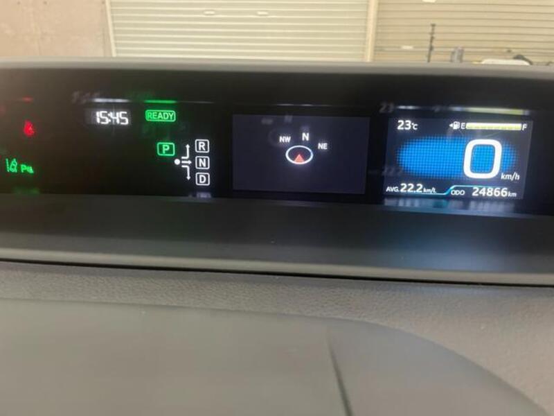 PRIUS PHV
