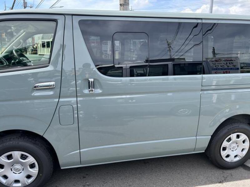 HIACE VAN