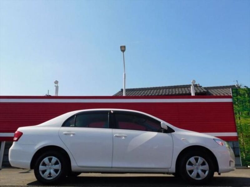 COROLLA AXIO
