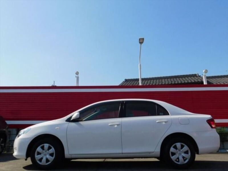 COROLLA AXIO