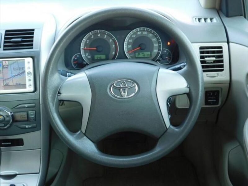 COROLLA AXIO