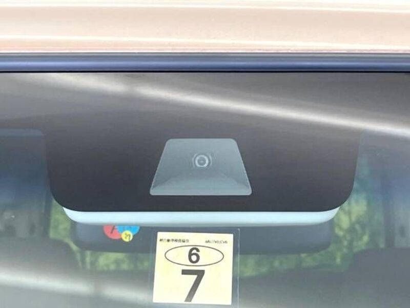 N BOX