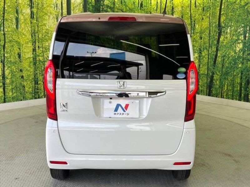 N BOX