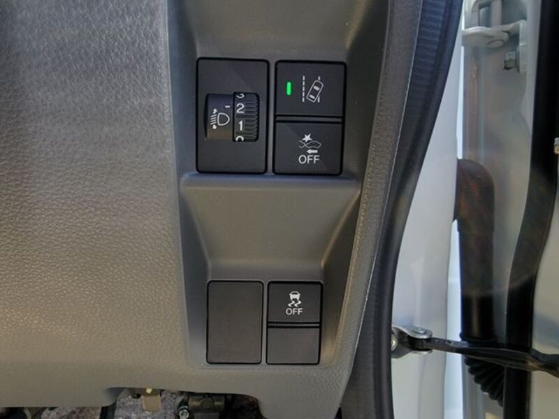 N-VAN