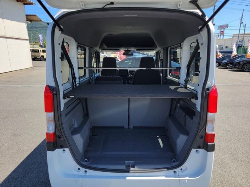 N-VAN