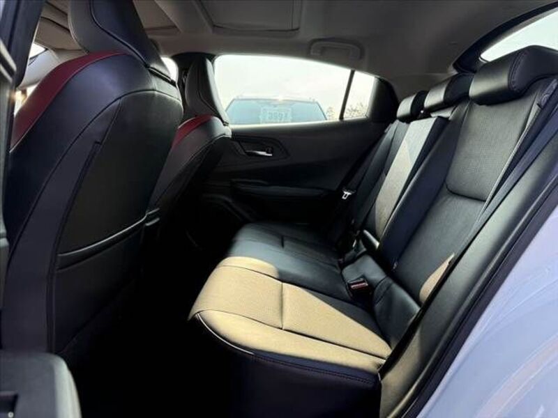 PRIUS PHV
