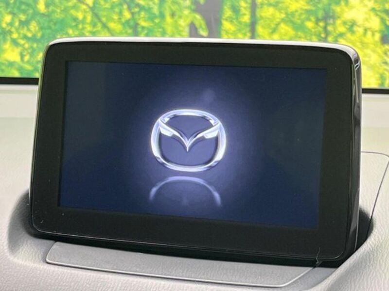 MAZDA2