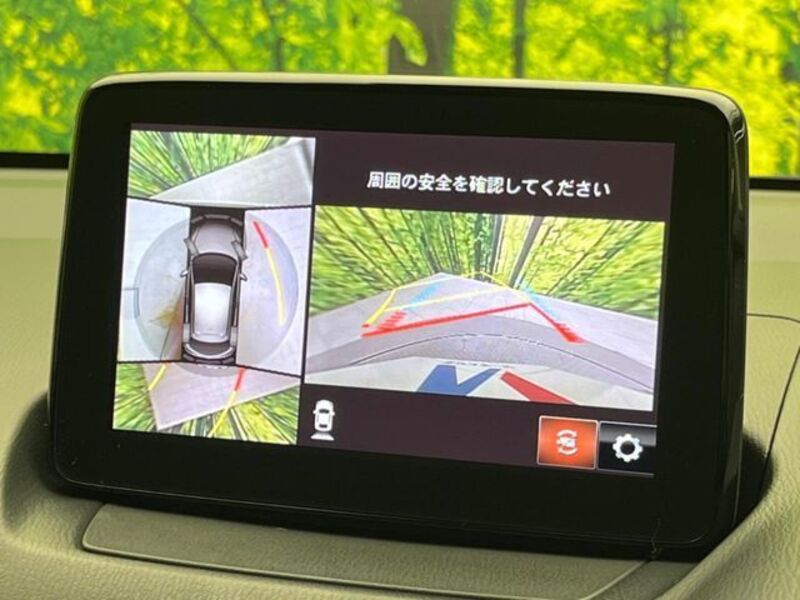 MAZDA2