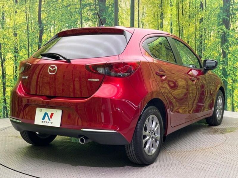 MAZDA2