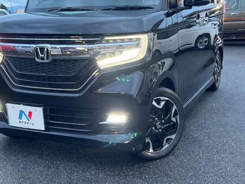 N BOX CUSTOM