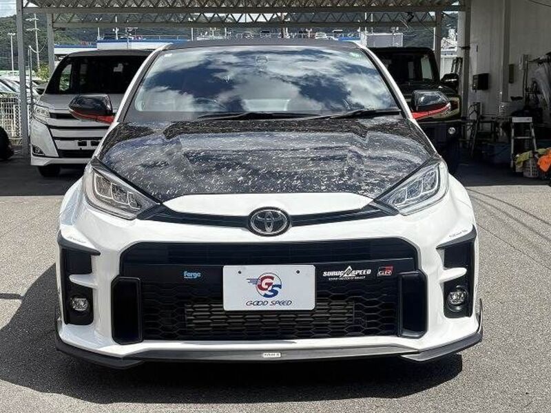 GR YARIS