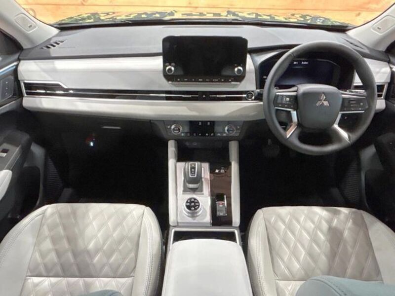 OUTLANDER PHEV
