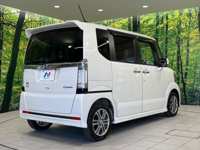 N BOX CUSTOM
