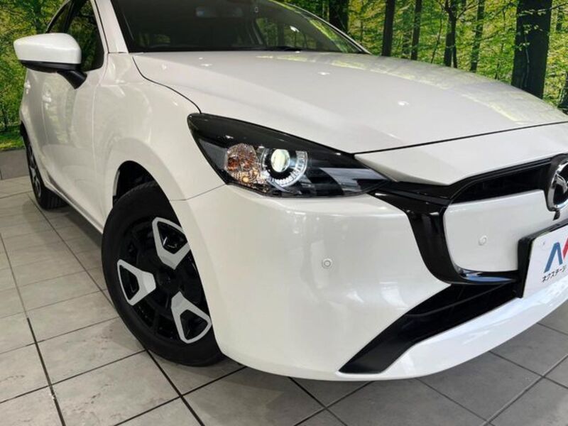 MAZDA2