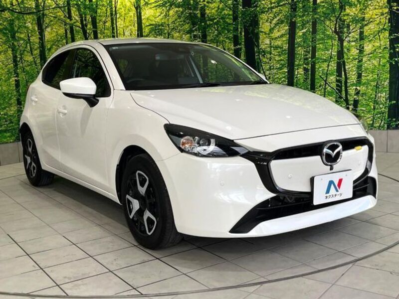 MAZDA2