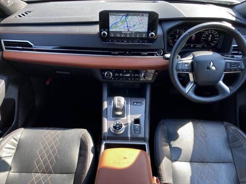 OUTLANDER PHEV