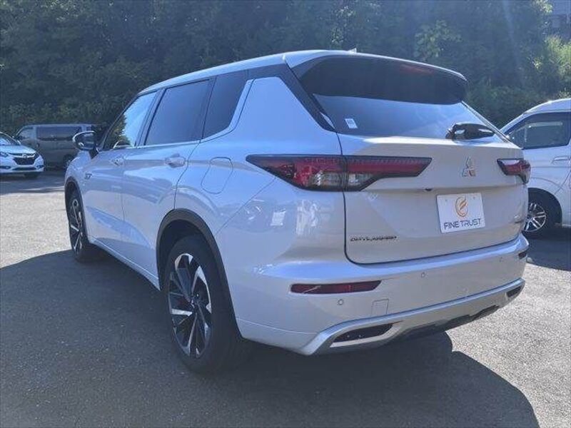 OUTLANDER PHEV