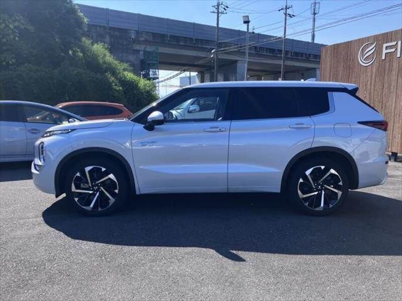 OUTLANDER PHEV