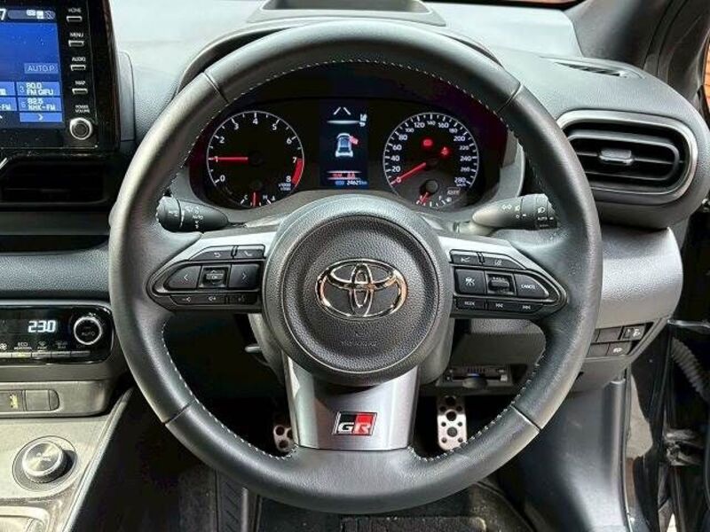 GR YARIS