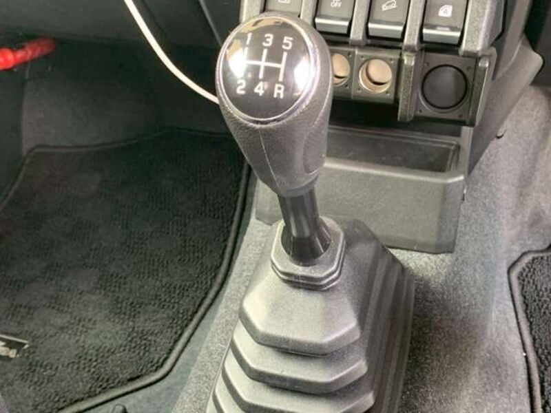 JIMNY SIERRA