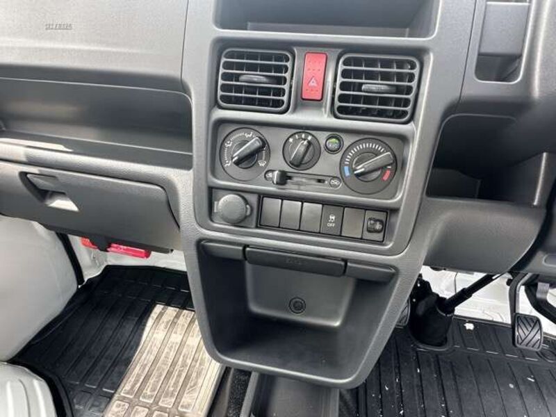 MINICAB TRUCK